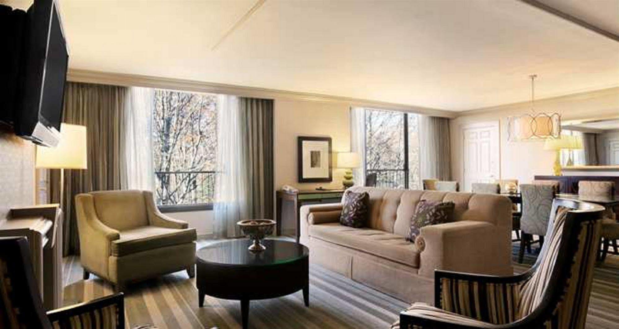 Hilton Westchester Rye Brook Exteriér fotografie