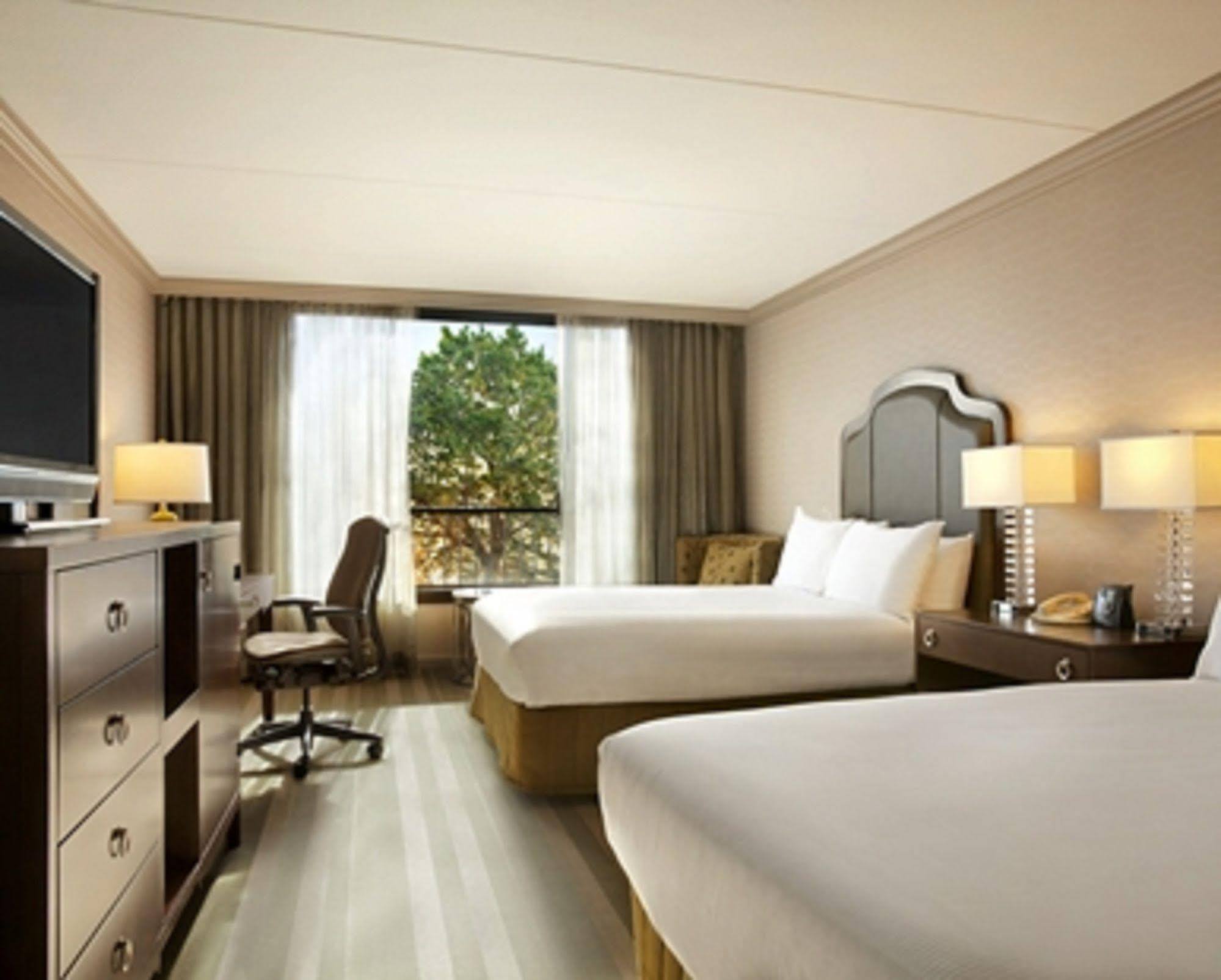 Hilton Westchester Rye Brook Exteriér fotografie